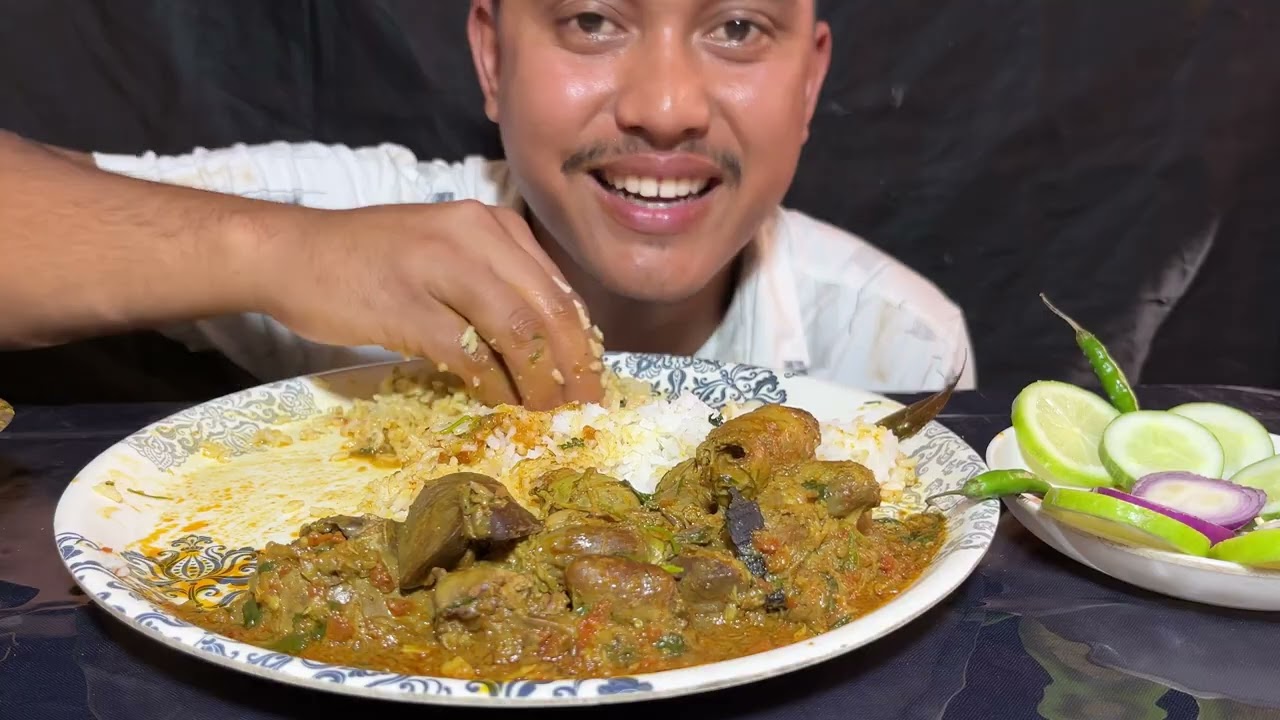  🔥 Spicy Liver Amothu eating 😋 | Street Style Taste #LiverAmothu#viralvideo#highlights #mukbang 