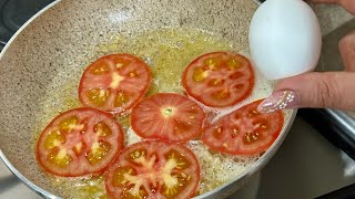 Just add eggs to 1 tomato! Simple and delicious!Quick breakfast in 5 minutes.