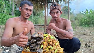7 кг пресноводного сома жареное сома, приготовленное в индонезийской деревне  рецепт хрустящего сома