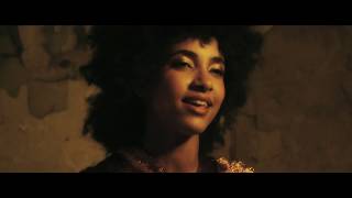 Miniatura de vídeo de "Esperanza Spalding - Thang"