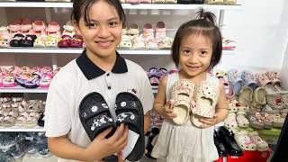 So happy! Diem and Quynh received new sandals as a gift from dad