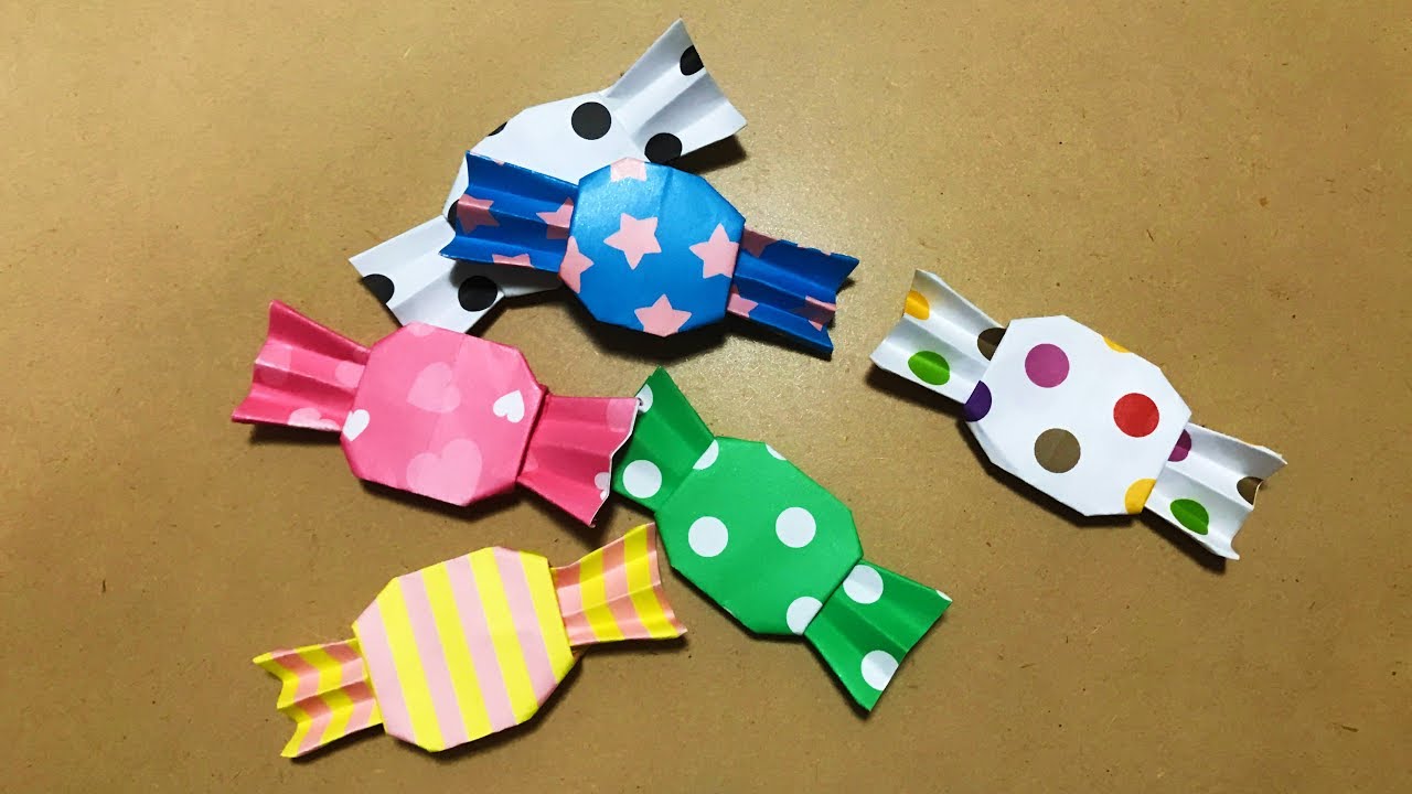 簡単折り紙 飾り キャンディーの折り方音声解説付 How To Make Origami Candy Youtube
