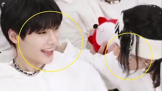 Stray Kids - Hyunjin and Jeongin cute, jealous and more moments ! (HyunIN)/ activate the LEGEND (CC)