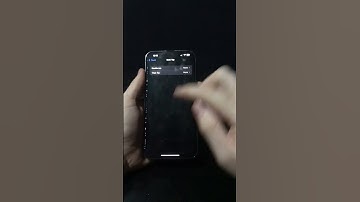 iPhone flashlight trick #iPhoneflashlight #iPhonetorch #iPhinetricks