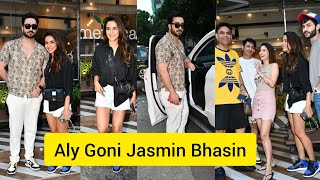 Aly Goni Jasmin Bhasin With Friends At Farmers Cafe in Bandra Today