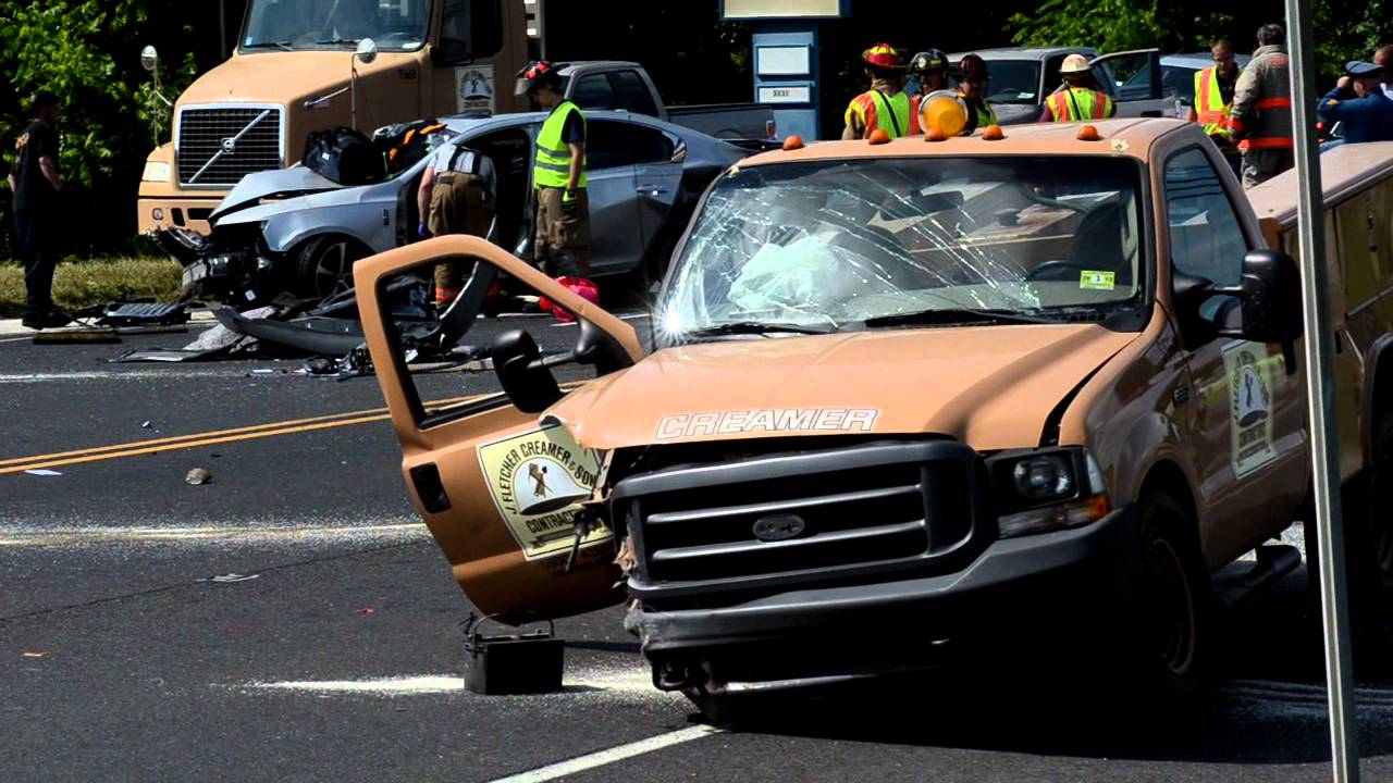 MultiVehicle Accident in Mansfield Township YouTube