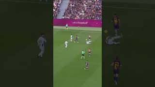 ⁨ ⁨ תאי עבד חוטף ללאמין, לאמין מבצע עליו עבירה⁩⁩#כדורגלטוק #one #foryou #laliga