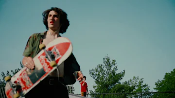 Green Day - American Idiot (Skateboarding Video)