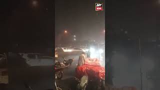 Heavy rain, thunderstorm hit parts of Karachi #karachirain #heavyrain #rain #shorts #youtubeshorts