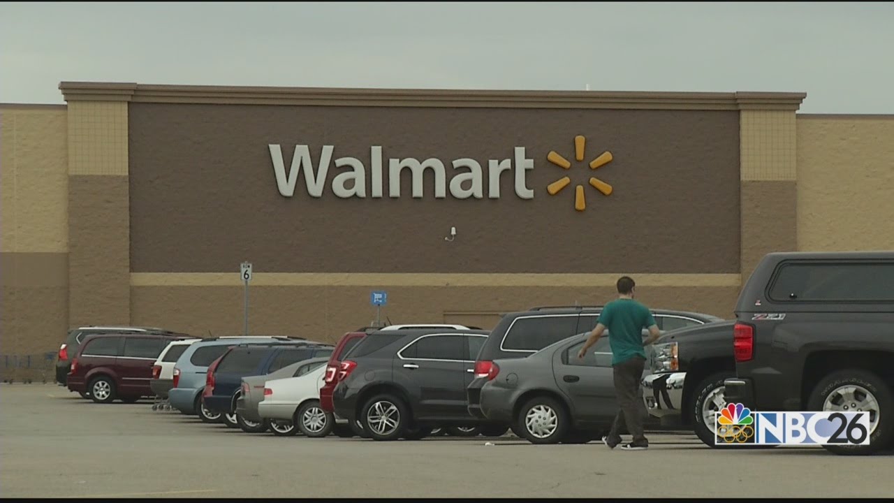 Bomb threat at Oshkosh Walmart YouTube