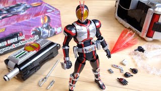 真骨彫 仮面ライダーファイズ！？フィギュアライズスタンダード レビュー！クリムゾンスマッシュエフェクト・ファイズエッジ・ファイズショット・ファイズポインターなど全部付属！プラモデル