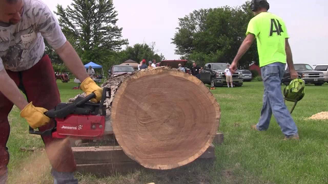 Jonsered 930 Super Chainsaw in Red Oak YouTube