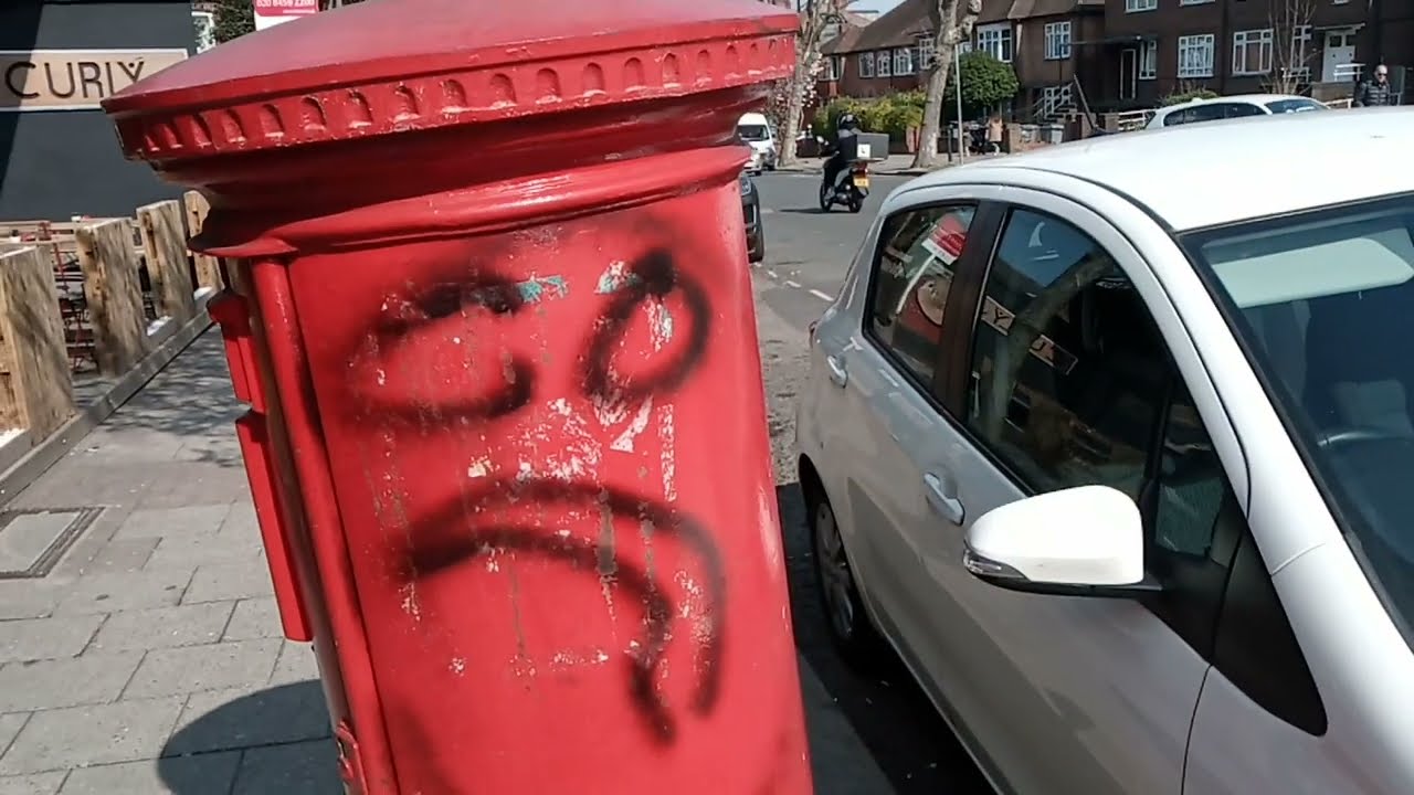 WALK ABOUT FROM WILLESDEN GREEN STATION TO CRICKLEWOOD, LONDON 🏴󠁧󠁢󠁥󠁮󠁧󠁿!