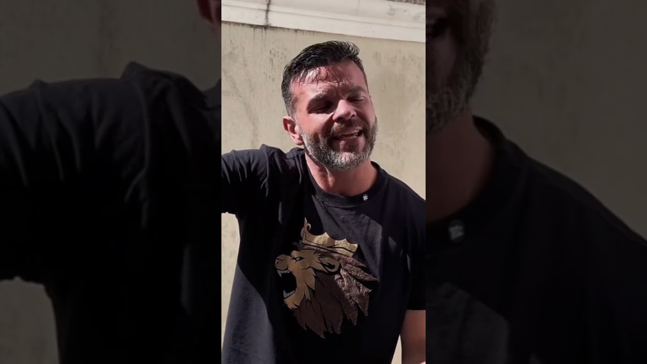 QUANDO O MARIDO QUER DESCANSAR.