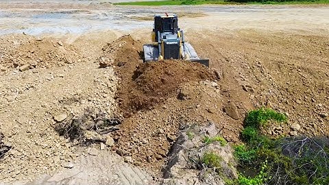 Nicely Landfill Task Using Push Stone into Flood Block with Shantui DH17C3 & Dump Truck 25t