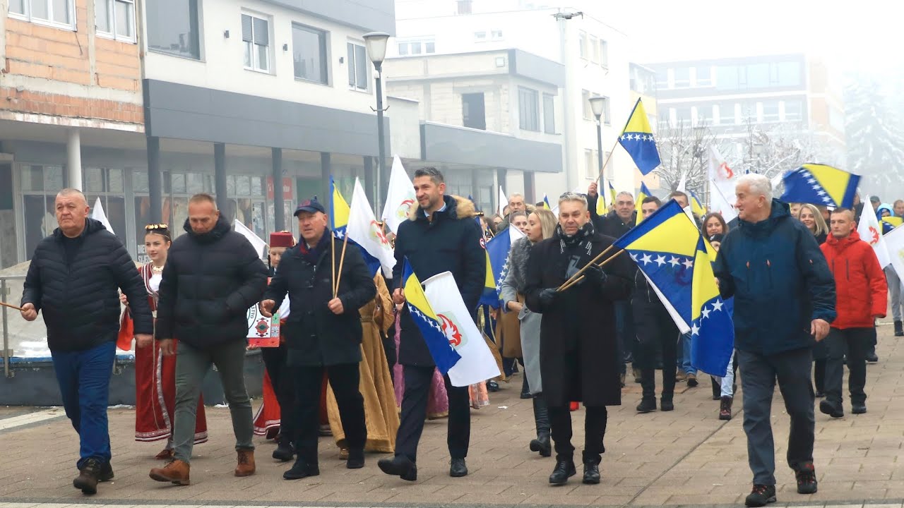 Ilijaš: Defile povodom Dana državnosti BiH