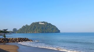 Suasana Pagi di Pantai 