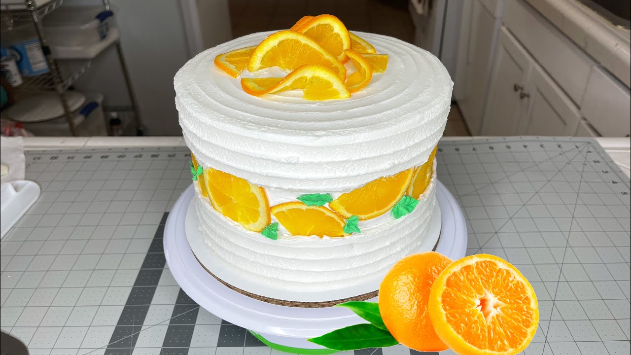 PASTEL DECORADO CON NARANJAS