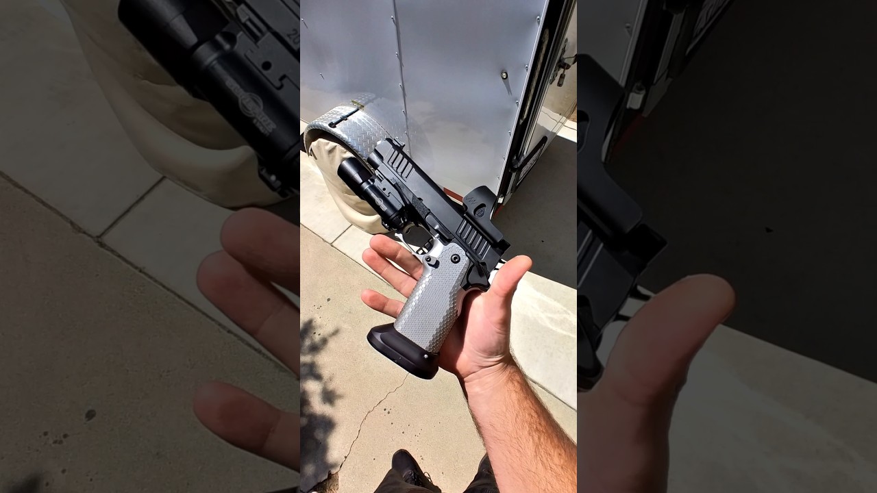 LO setup, Staccato P:Cheely Grip+big hands magwell, RedDirt Trigger, Antimatter wing, SRO w/BROS