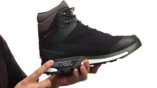 terrex tracefinder climaheat boots