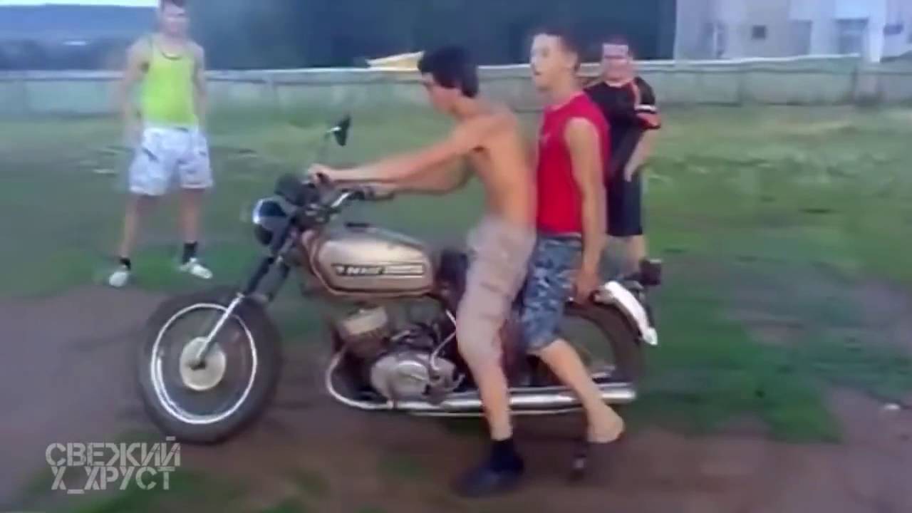 Мото приколы 2016 Придурки на мотоциклах! с канала свежий х_хруст ...