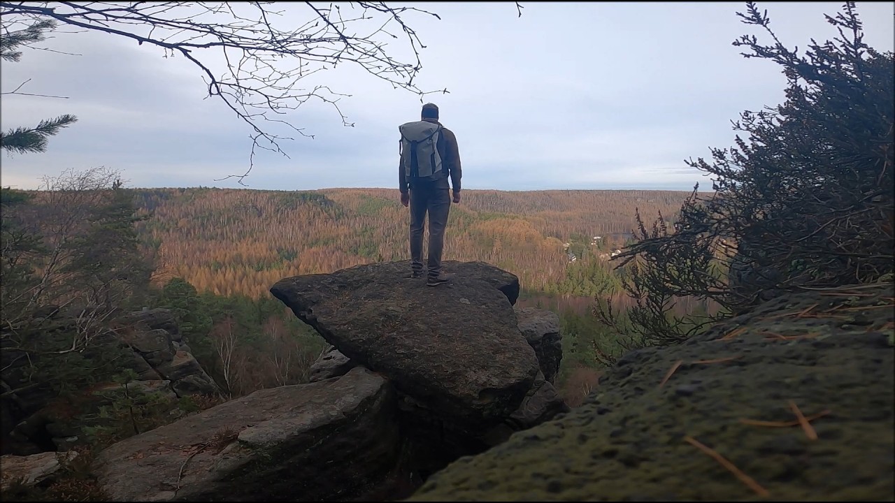 OSTROV zemitý   prosincový