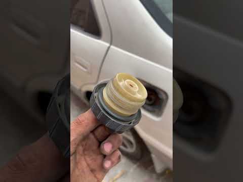 غطا خزان البنزين البترول قطعه صغيره لكن وظيفتها كبيره