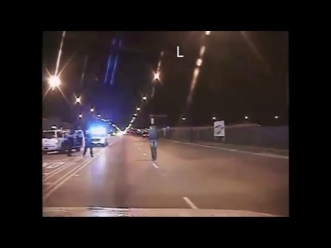 Graphic video shows Chicago police shooting