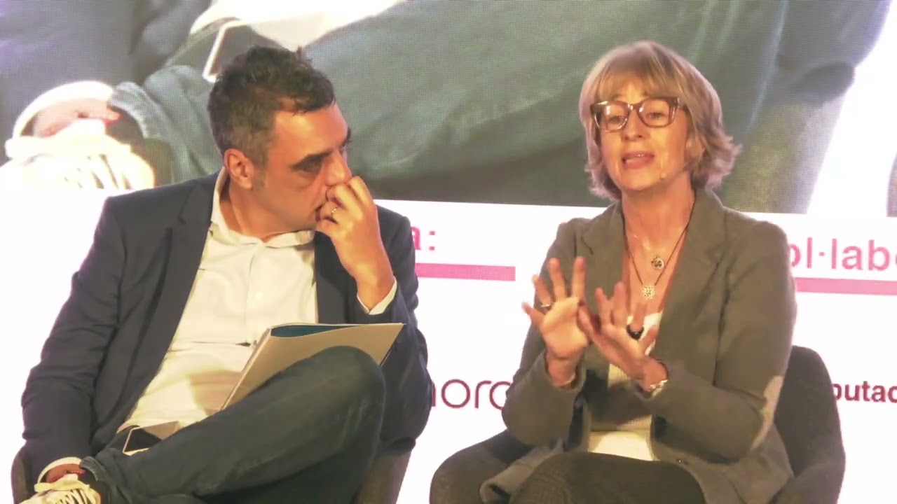 Sostenir-ho tot: el pes invisible de ser dona / Adquirir fortalesa a través de l'experiència