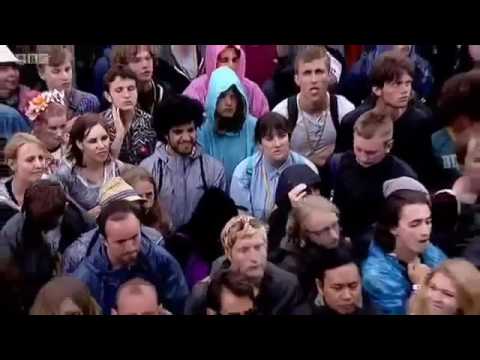 Jack White - Ball and Biscuit (Glastonbury 2014)