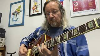 Video thumbnail of "The Pink Panther Theme - Jazz Guitar (Henry Mancini)"