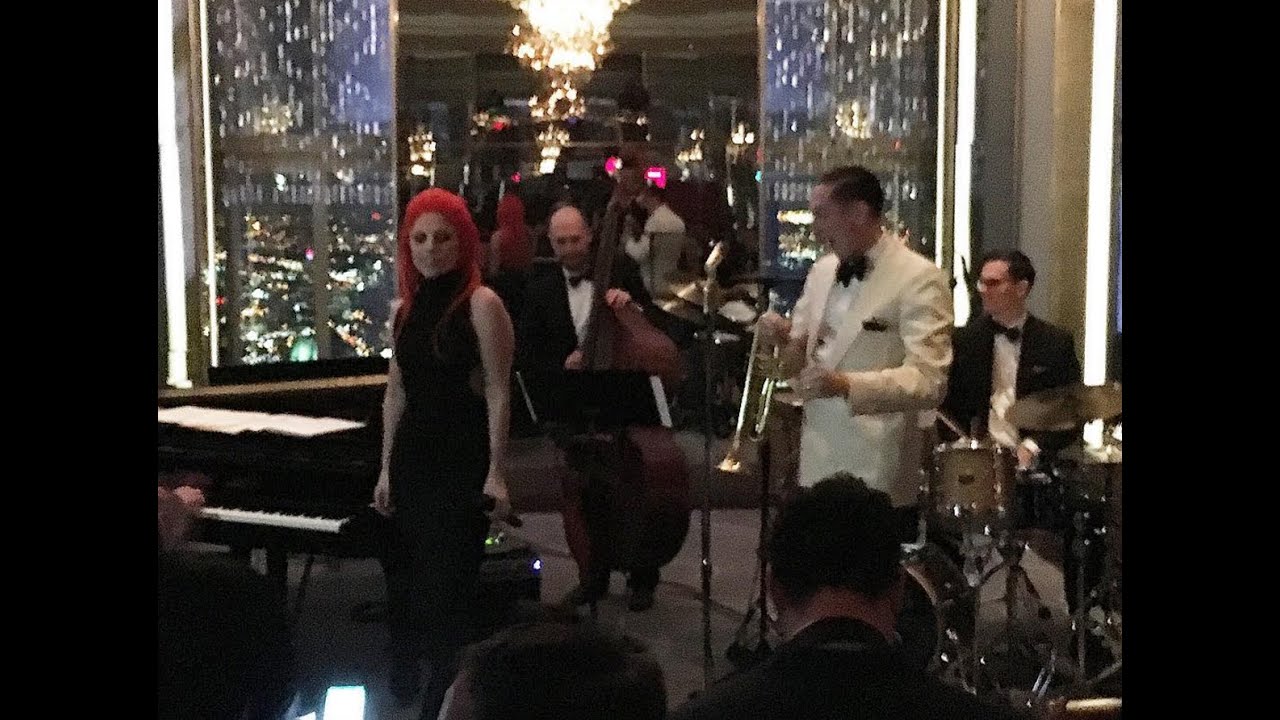 Lady Gaga - jazz performance (french) - Rainbow Room New York 2016