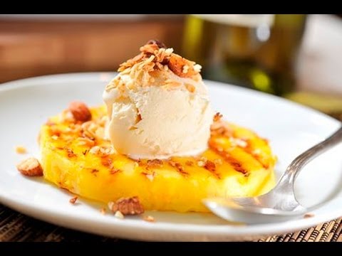 Piña asada con helado de vainilla y granola - YouTube