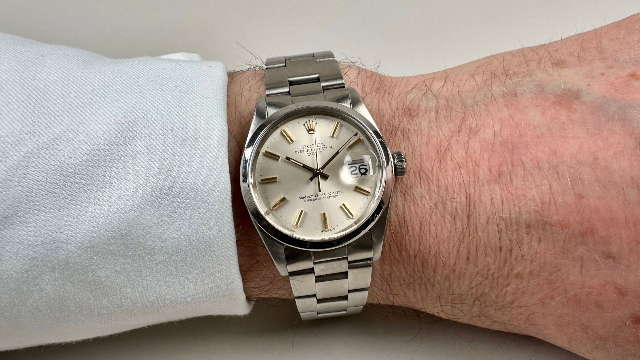Rolex Oyster Perpetual Date Ref. 1500 circa 1974 - Black Bough