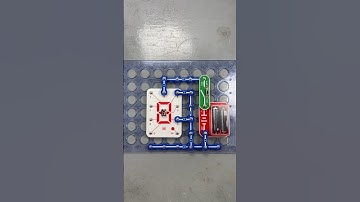 7-Segment Display Showing 1: #7segmentdisplay #electronics #diy #arduino #shorts