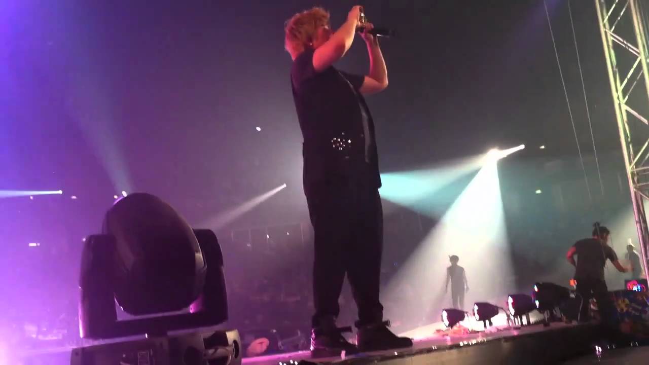 110115 SS3 in Thailand -  Wonder boy - min hyuk Shin cut