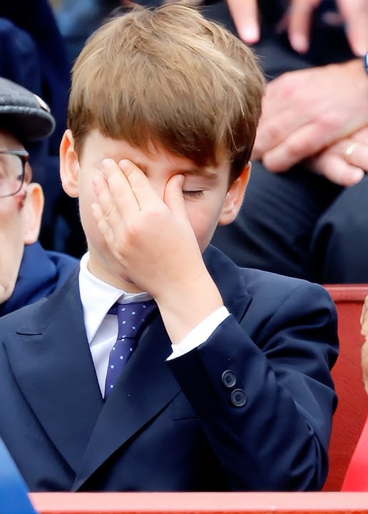 Wow,Prince Louis Feeling And sleepy?