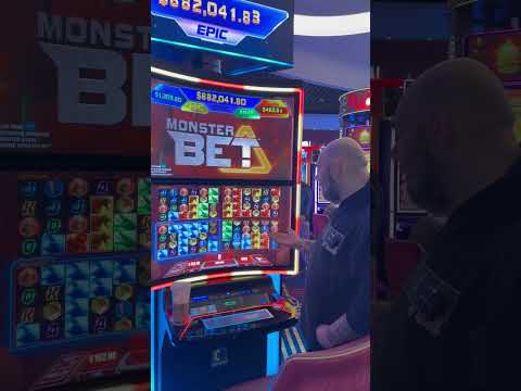 Awesome circus performance Circus Circus Casino