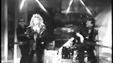 BONNIE TYLER - Hide your heart [Official Music Video] HQ