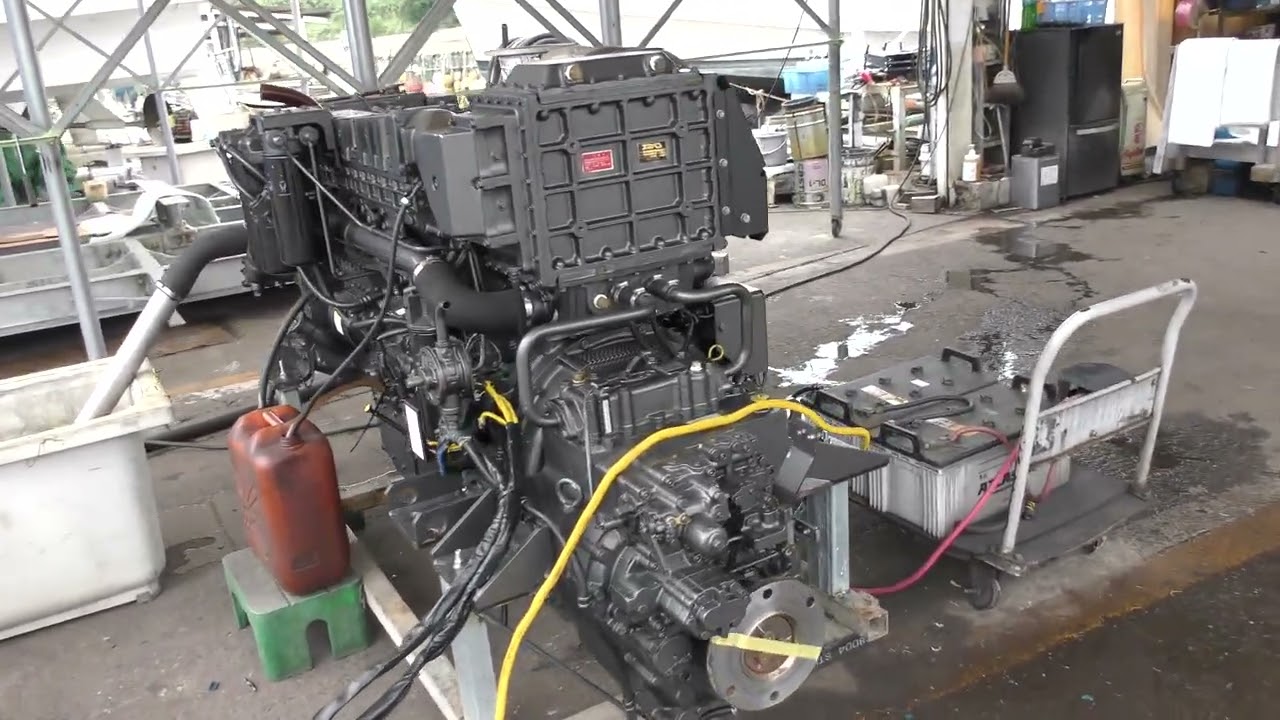 No.6298 コマツ 6M137AP-2 808PS(2.96)二次規制 Komatsu - YouTube