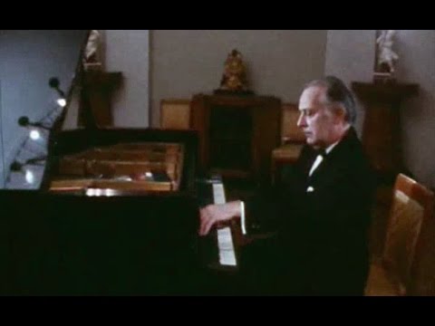 Victor Merzhanov plays 4 Chopin Preludes - video 1982