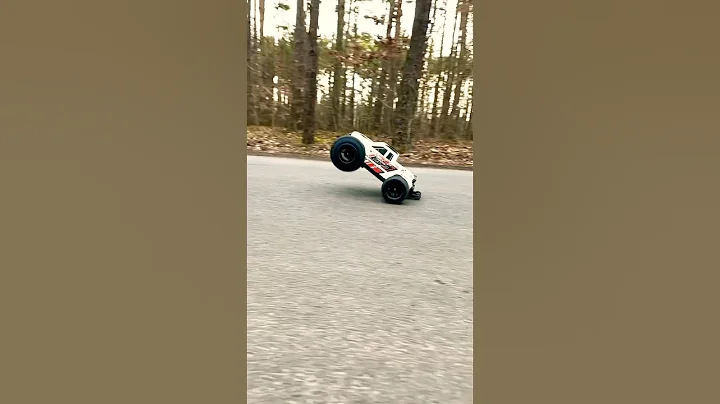 Crazy Rc car MJX Hyper Go 10208 🔥 for more Rc videos subscribe my channel 👊🏻👍🏻 #rc #mjx10208