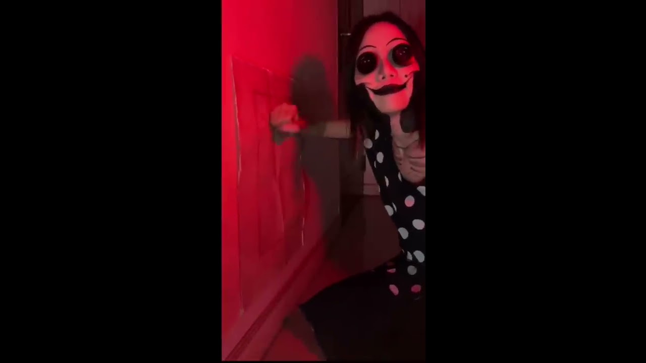 Ok Mama S Coming Coralineedit