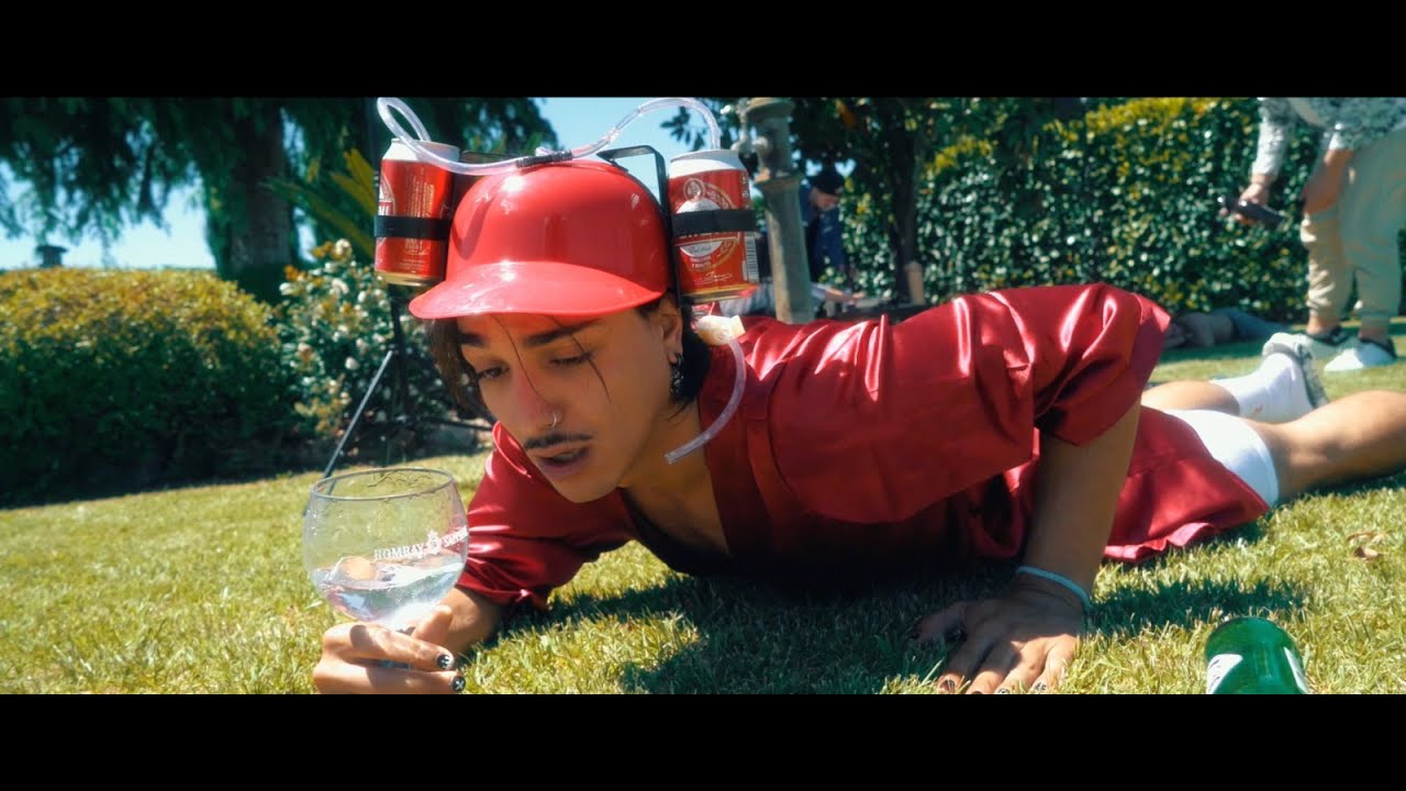 Watch 5TAN - 6000 RAGIONI (Official Video) on YouTube Watch 5TAN - 6000 RAGIONI (Official Video) on YouTube