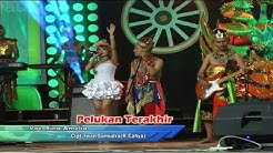 Rina Amelia - Pelukan Terakhir [Official Video Live]  - Durasi: 4:14. 