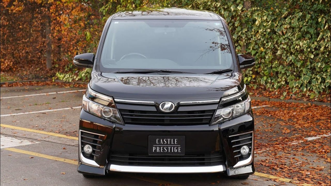 Toyota Voxy ZS - IMP523 | Video Walk-Around • Castle Prestige LTD