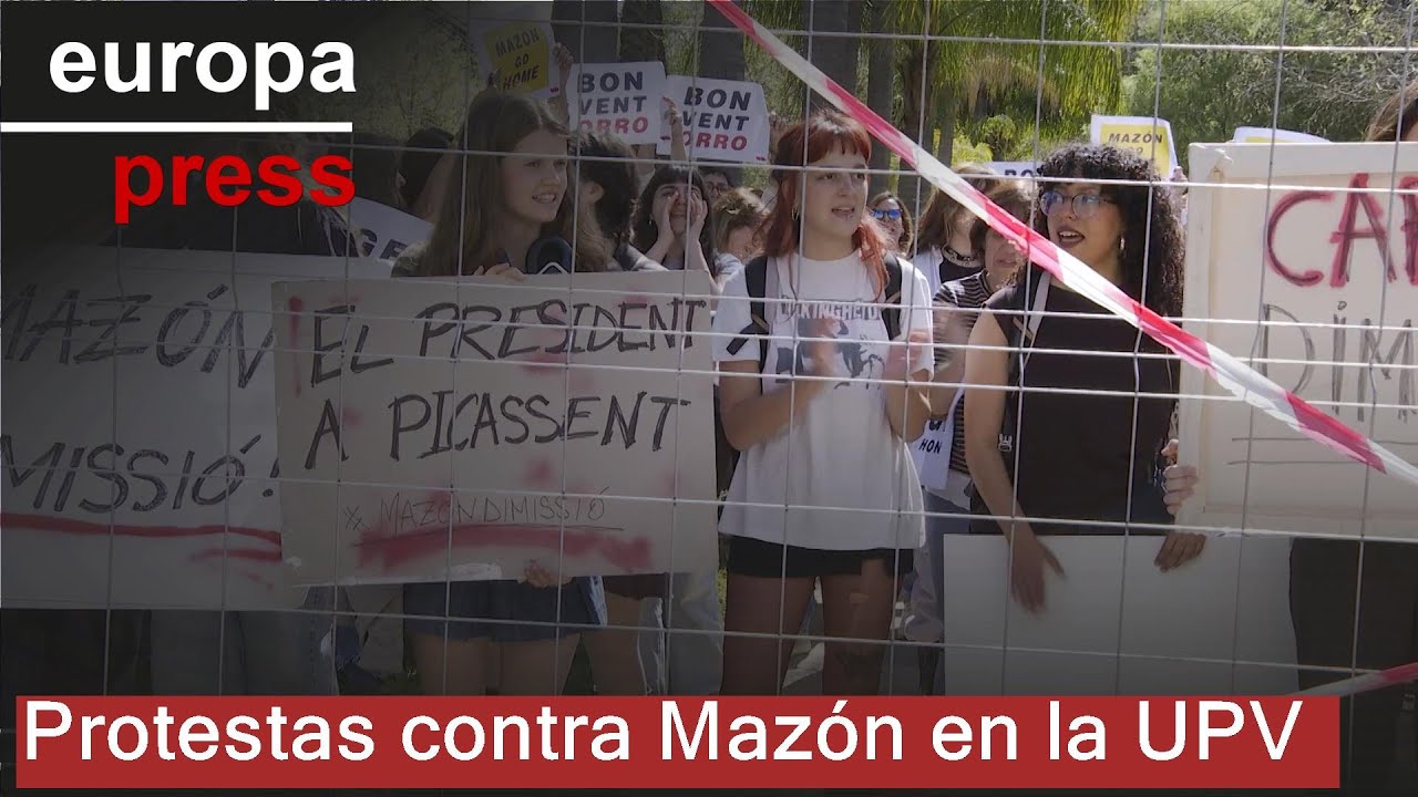 Decenas de estudiantes de la UPV reciben a Mazón con gritos de 