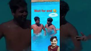 मैं जीत गया 😂#comedy #funny #realfools #surajroxfunnyvibeo #swimming #vikramcomedy #shorts #viral