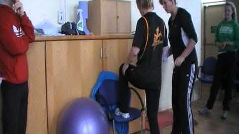 stride pattern with torso rotation