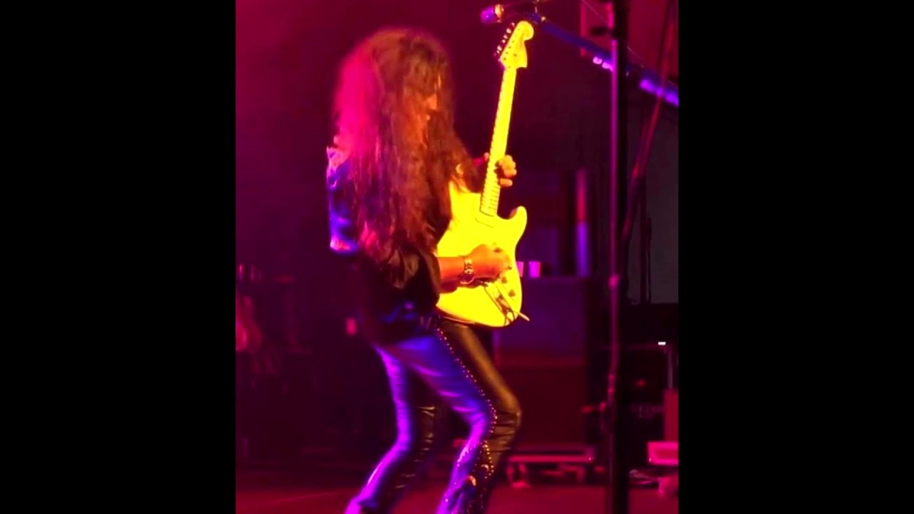 Yngwie Malmsteen - Baroque and Roll - YouTube